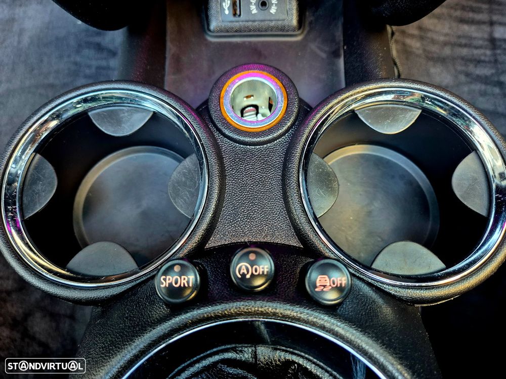 MINI Cabrio - 40