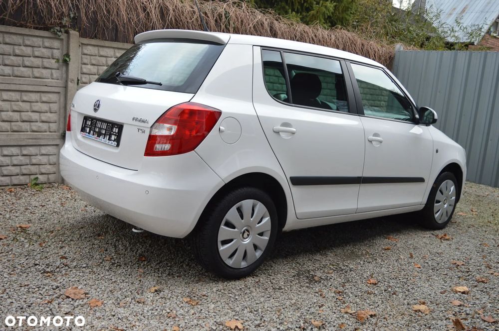 Skoda Fabia - 8