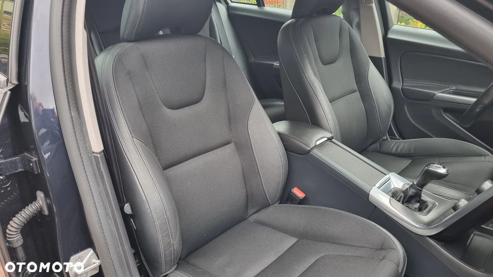 Volvo V60 - 16
