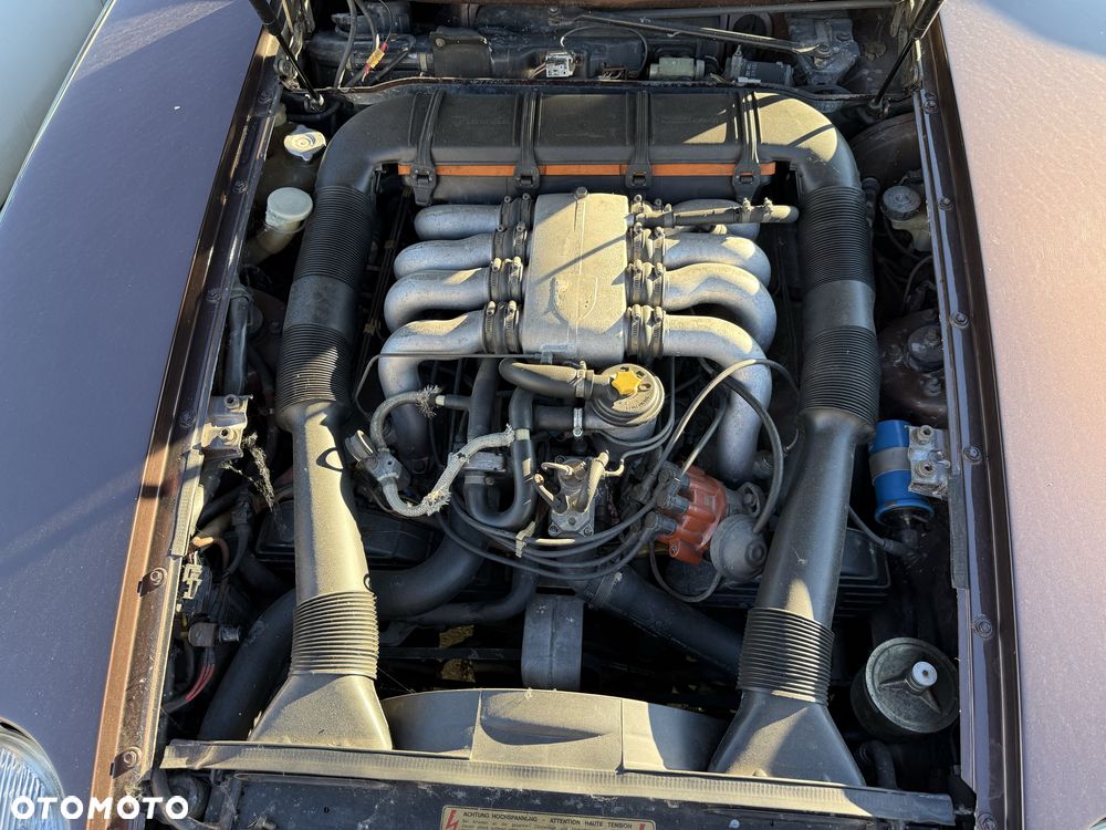 Porsche 928 - 8