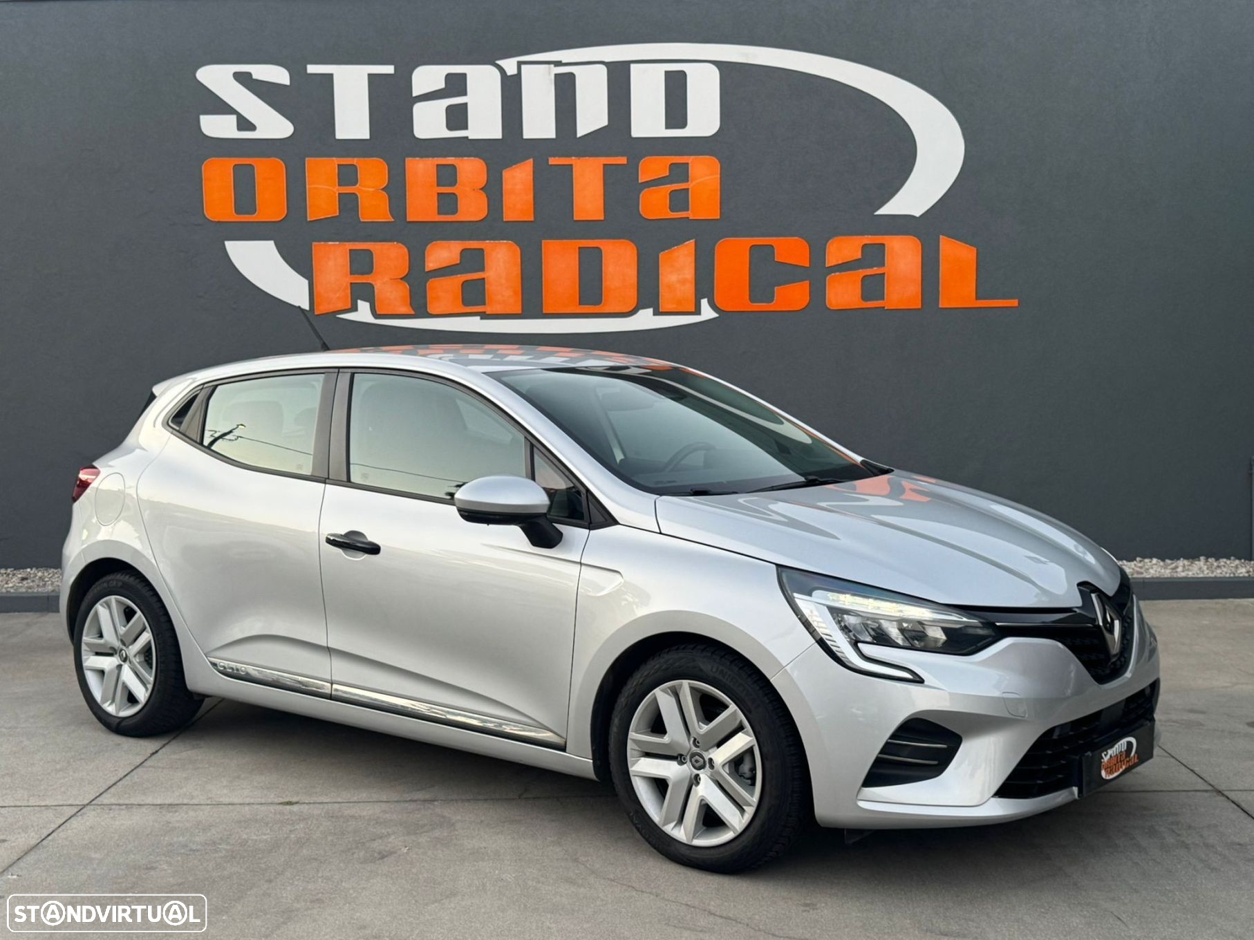 Renault Clio 1.0 TCe Exclusive - 3