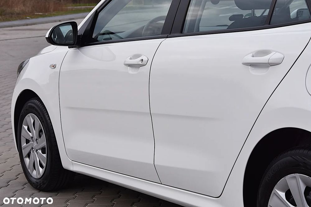 Kia Rio 1.2 L - 33