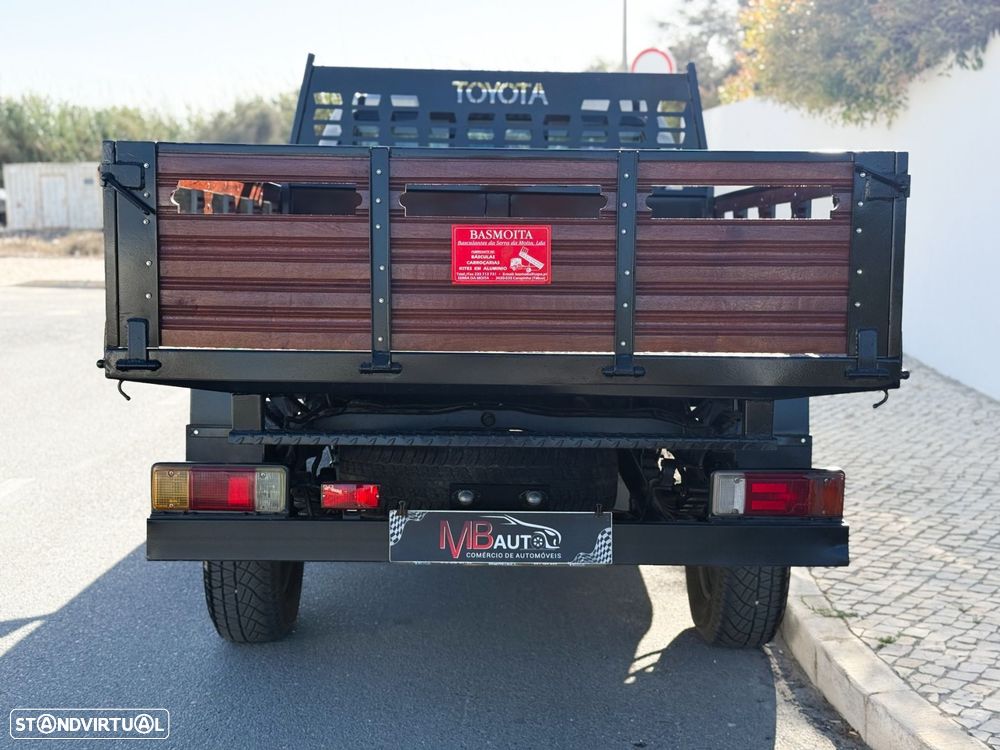 Toyota Hilux 2.5 D-4D 4WD CE - 15
