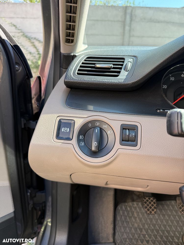 Volkswagen Passat Variant 2.0 FSI Highline 4Motion - 5