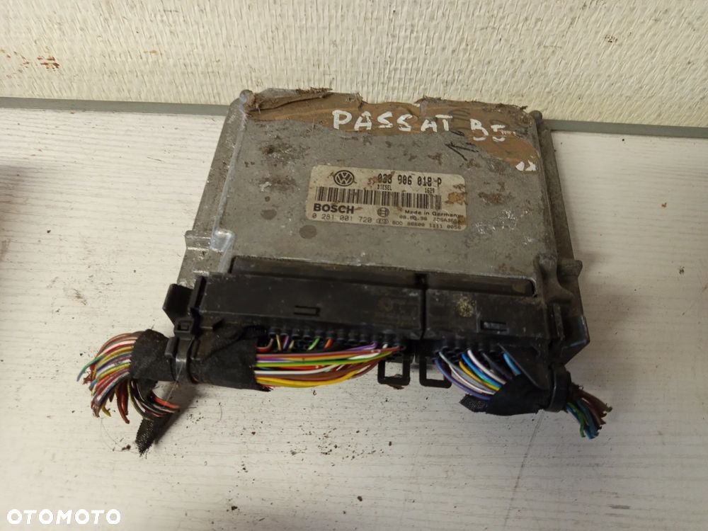 VV PASSAT B5 1.9 TDI STEROWNIK SILNIKA 038906018P - 1