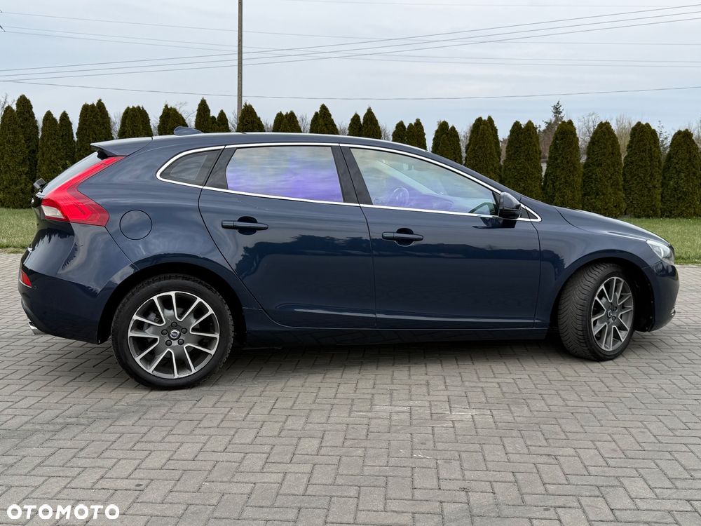Volvo V40 - 11