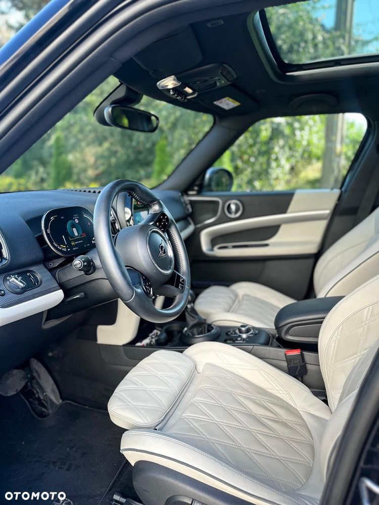 MINI Countryman Cooper SE ALL4 Yours Trim - 9