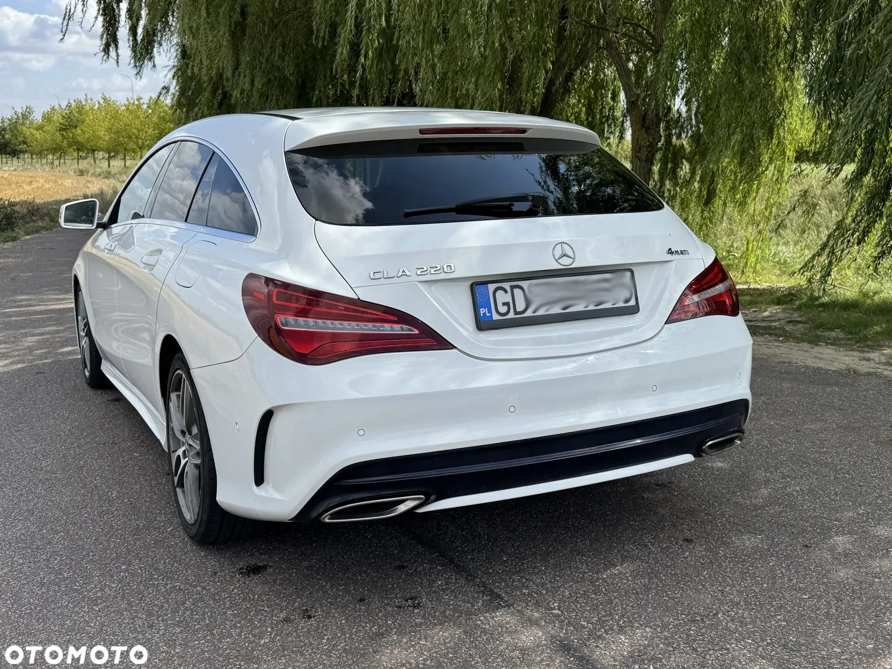 Mercedes-Benz CLA 220 4-Matic AMG Line - 3