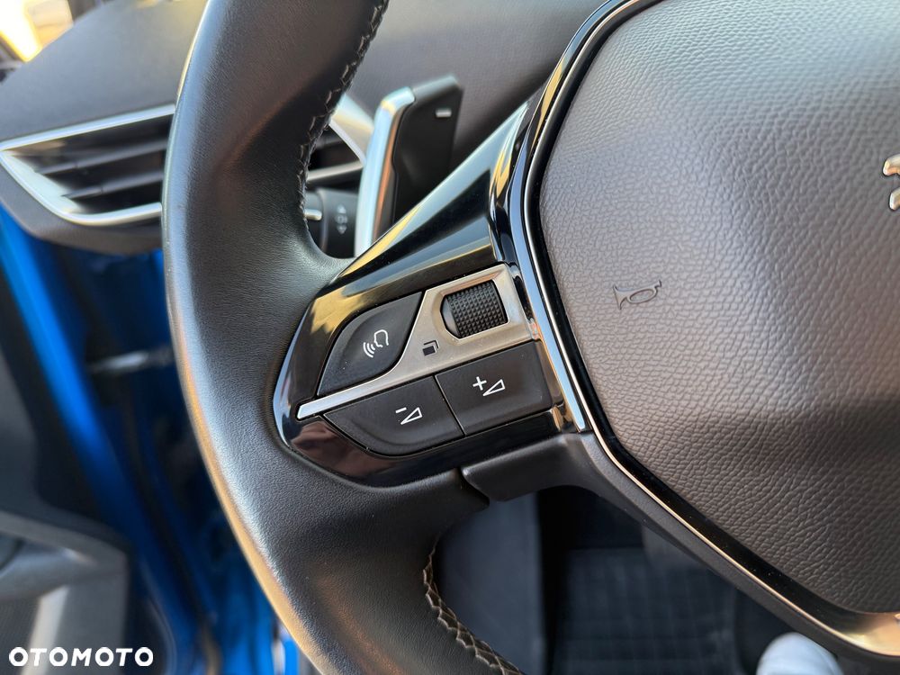 Peugeot 3008 1.2 PureTech Allure S&S EAT8 - 20