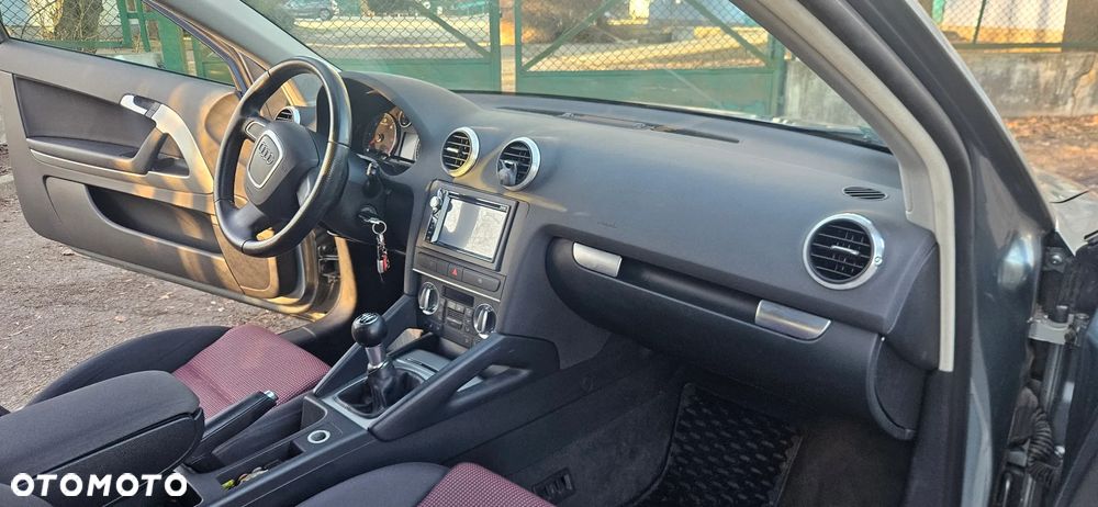 Audi A3 3-drzwiowe 2.0 TDI DPF Ambiente - 13