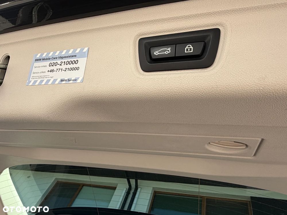 BMW Seria 3 330i - 20