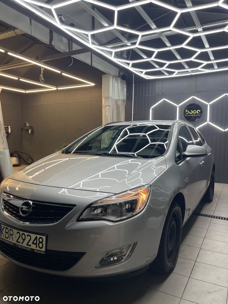 Opel Astra 1.4 Turbo - 31