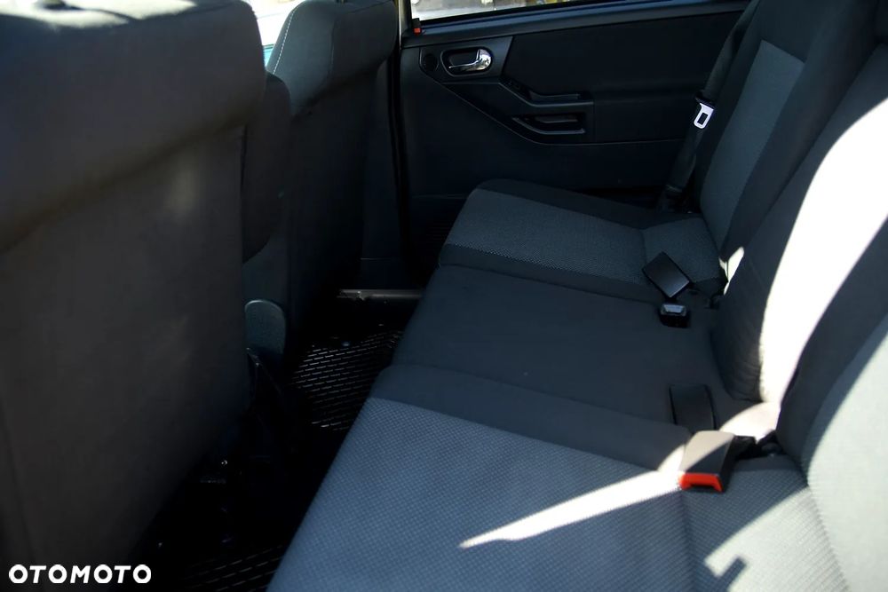 Opel Meriva - 19