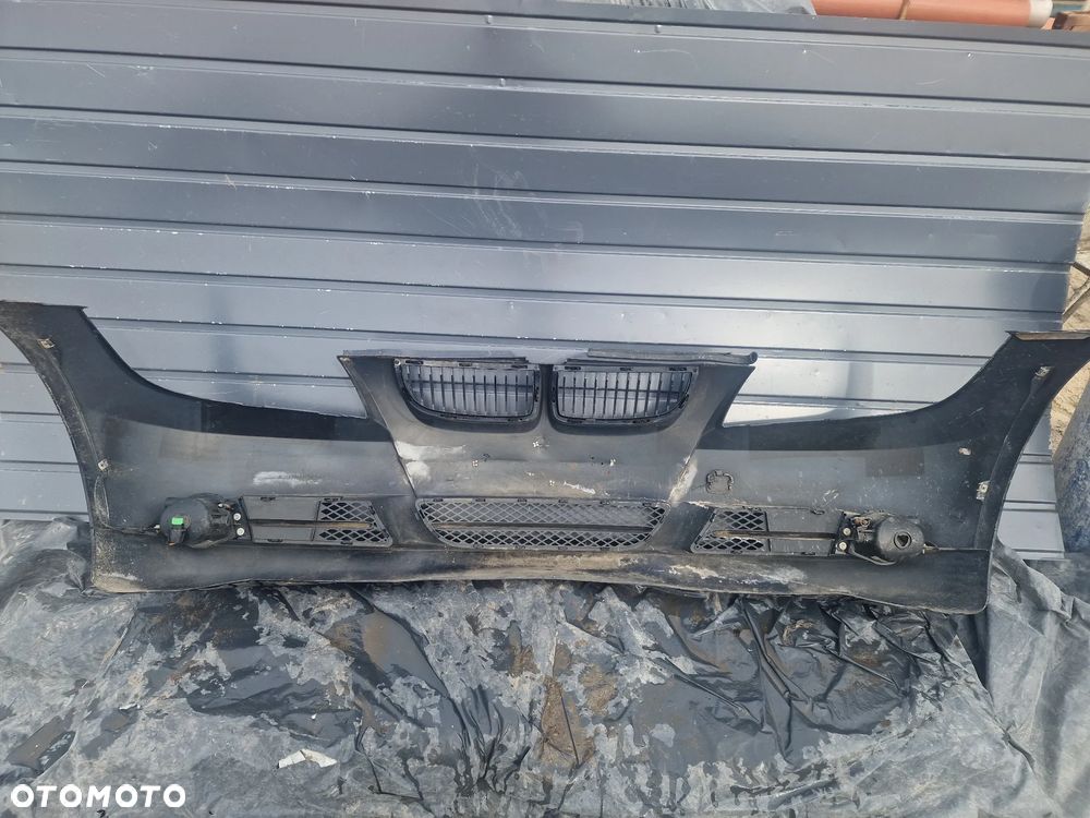 18/ zderzak przedni bmw E90 - 6