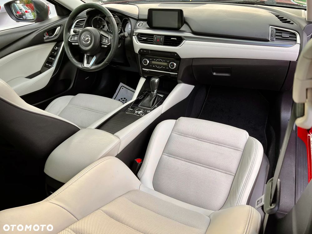 Mazda 6 Kombi SKYACTIV-D 175 Drive i-ELOOP AWD Sports-Line - 19