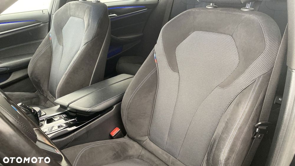 BMW Seria 5 540d xDrive mHEV M Sport sport - 11