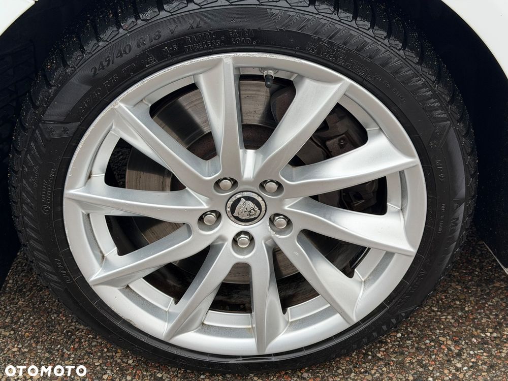 Jaguar XF 5.0 V8 Luxury - 14