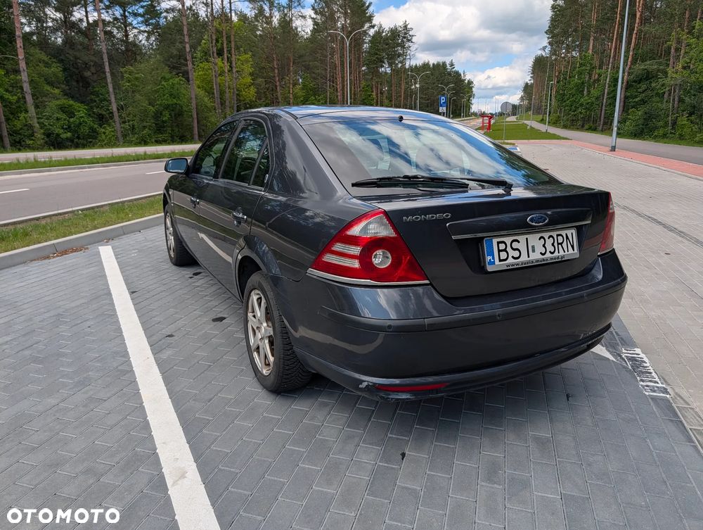 Ford Mondeo 2.5 V6 Ghia X100 / X - 9