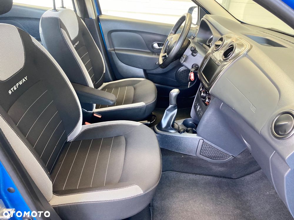 Dacia Sandero 0.9 TCe Laureate S&S - 11