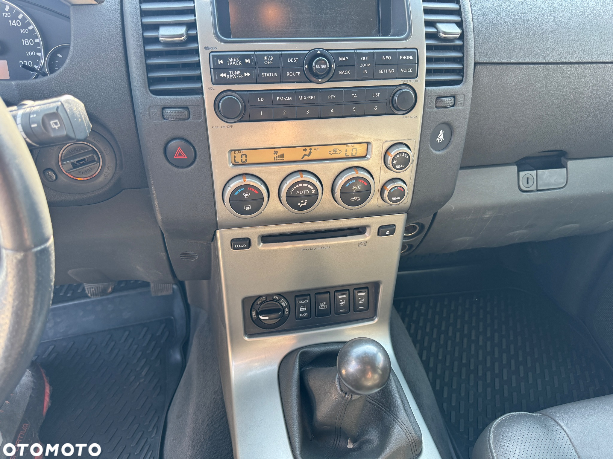 Nissan Pathfinder 2.5 dCi Elegance - 15