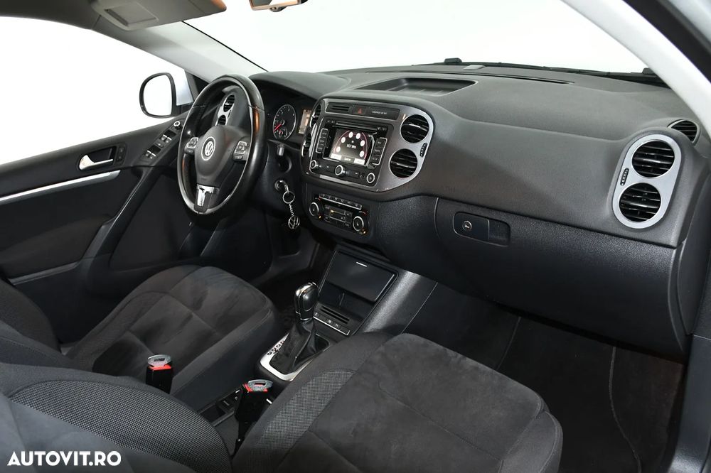 Volkswagen Tiguan - 12