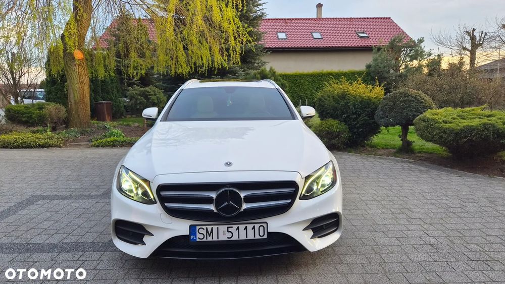 Mercedes-Benz Klasa E 450 4Matic 9G-TRONIC - 24