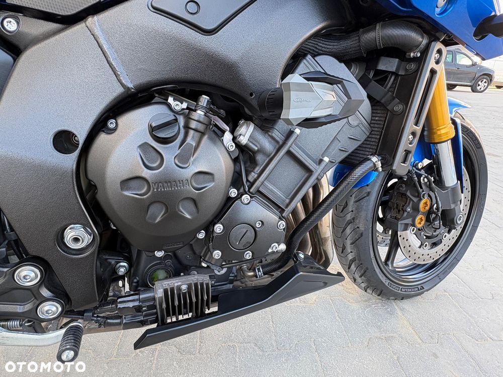 Yamaha FZ8 - 19