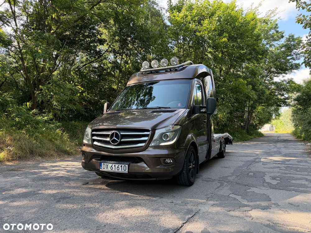 Mercedes-Benz Sprinter - 1