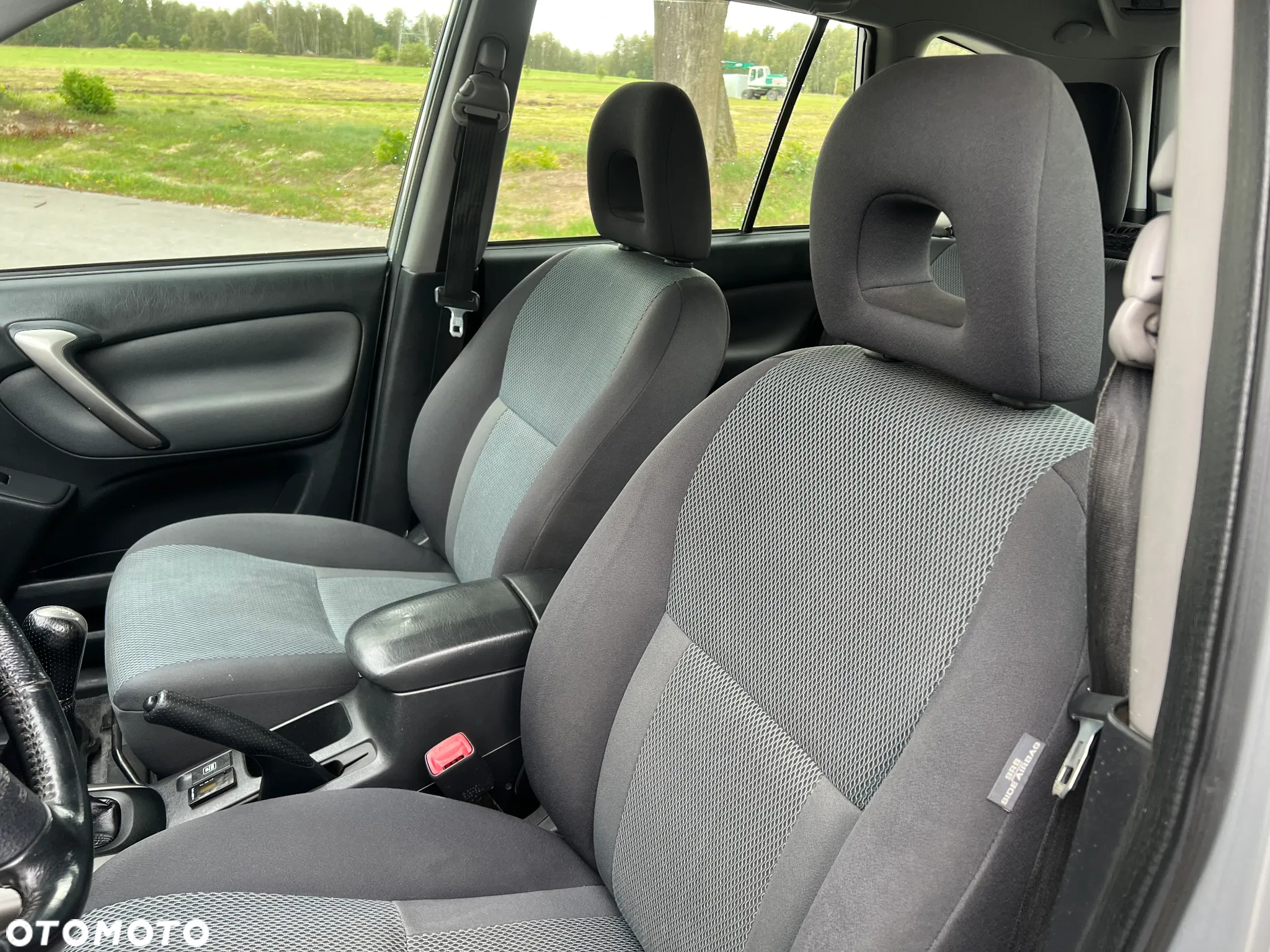 Toyota RAV4 2.0 VVT-i 4x4 - 10