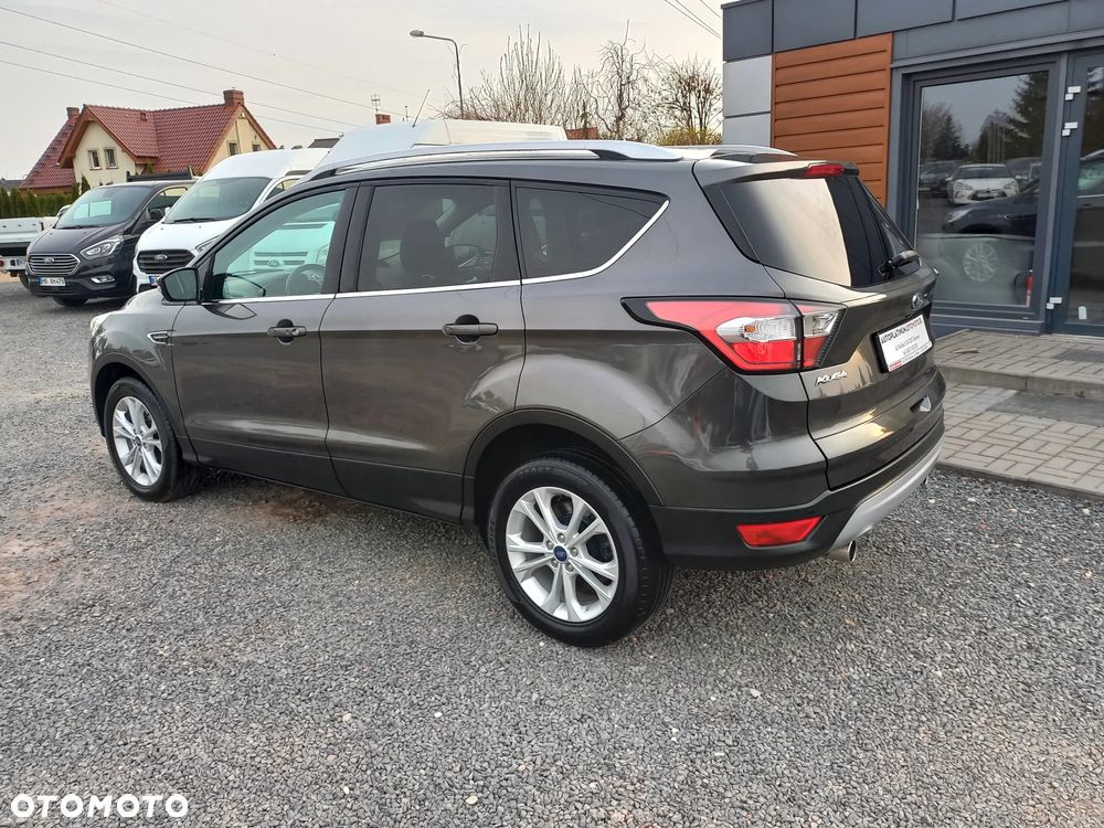 Ford Kuga 1.5 TDCi 2x4 Titanium - 5