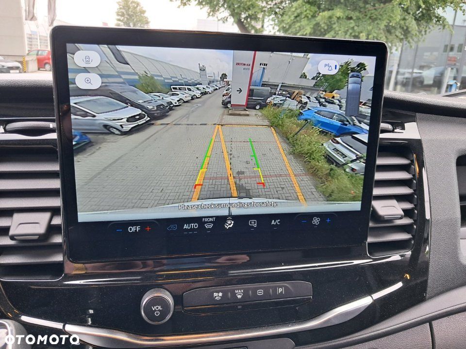 Ford Nowy Transit - 13