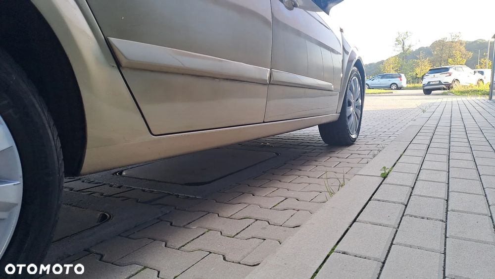 Opel Astra III 1.6 Enjoy - 7