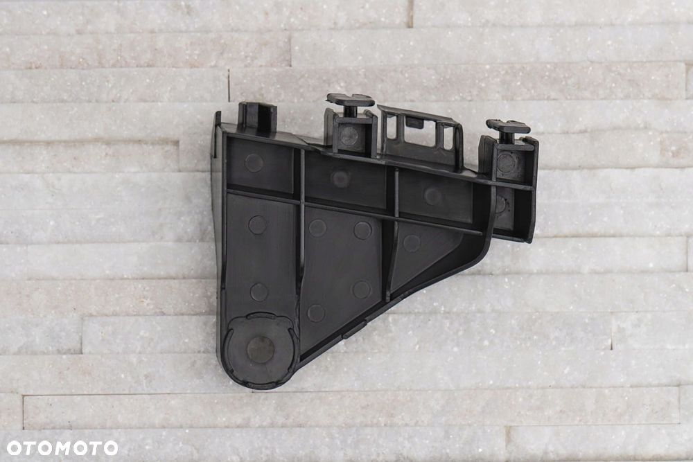 ślizg lewy tył toyota corolla xi e16 2013-19 sedan - 4