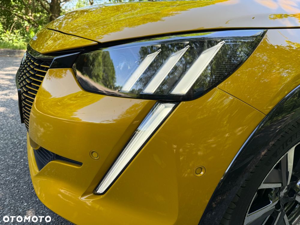 Peugeot 208 PureTech 100 GT Pack - 28