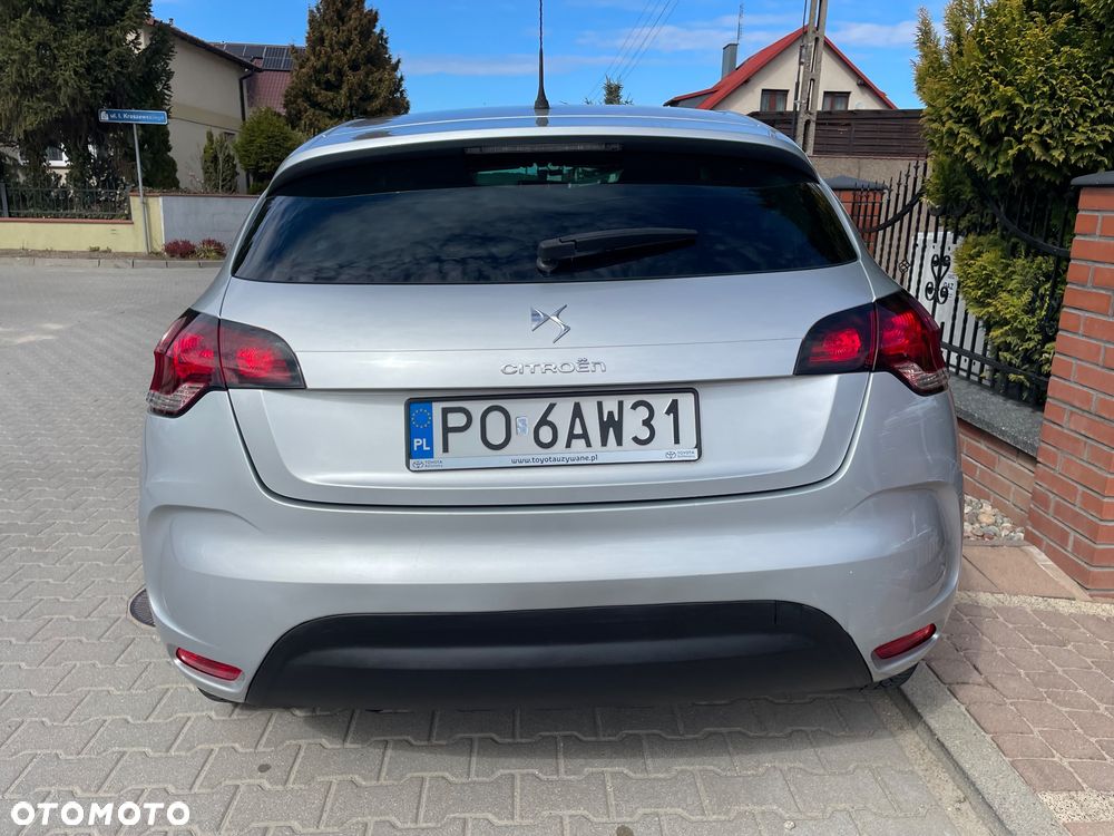 Citroën DS4 VTi 120 Urban Show - 9