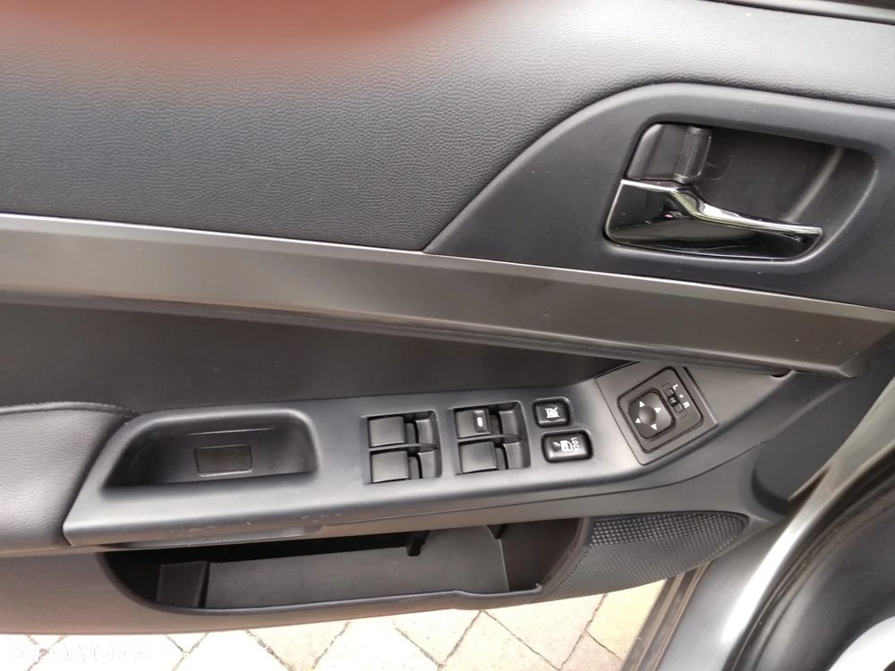 Mitsubishi Lancer 1.6 Invite - 12
