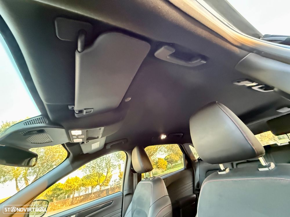 Ford Kuga 2.5 PHEV ST-Line X - 26