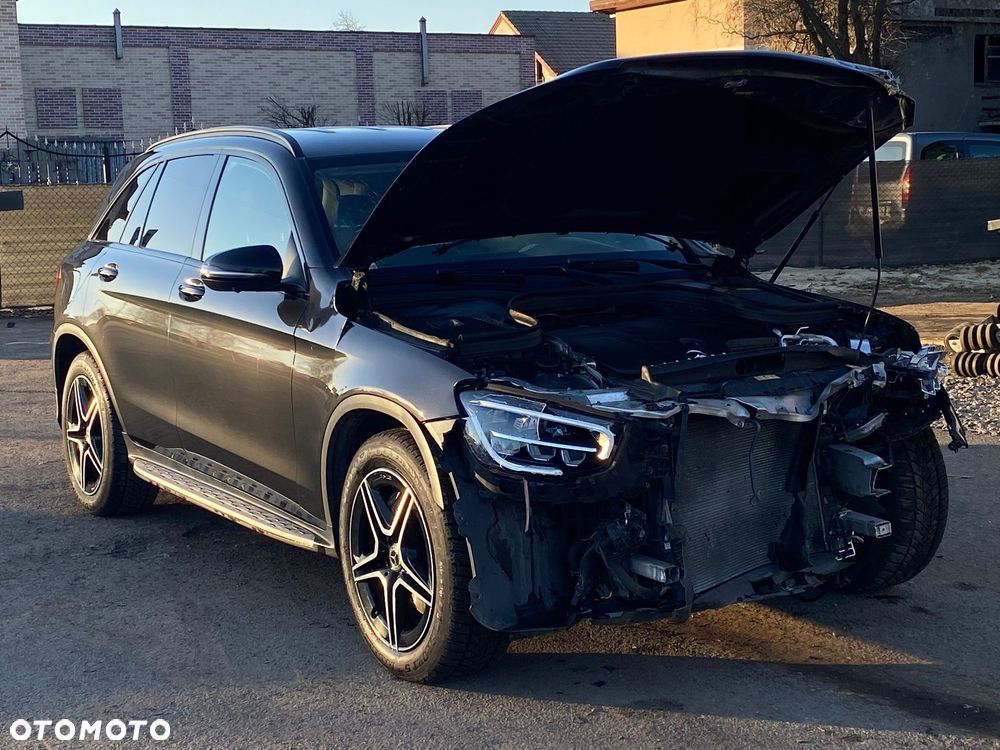 Mercedes-Benz GLC - 4