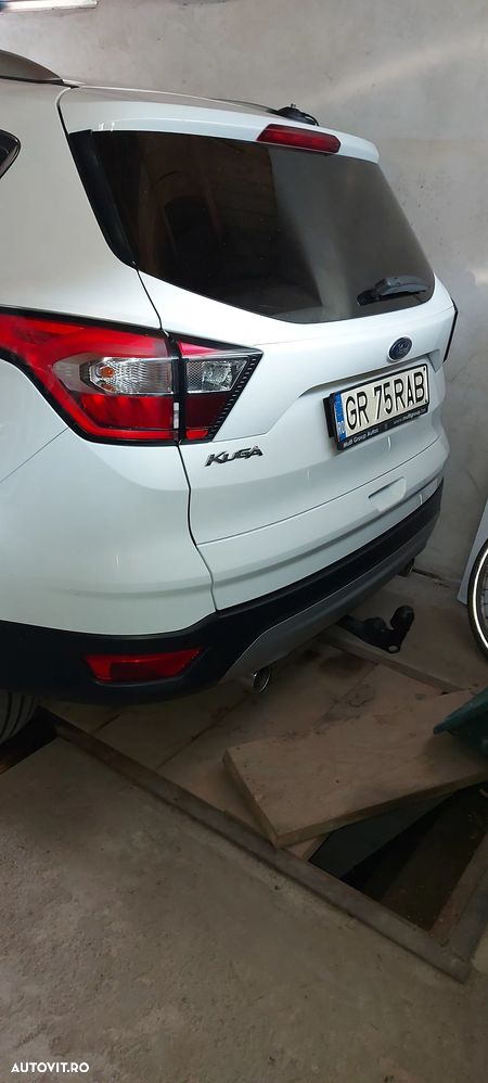 Ford Kuga 2.0 TDCi 4WD Titanium - 12