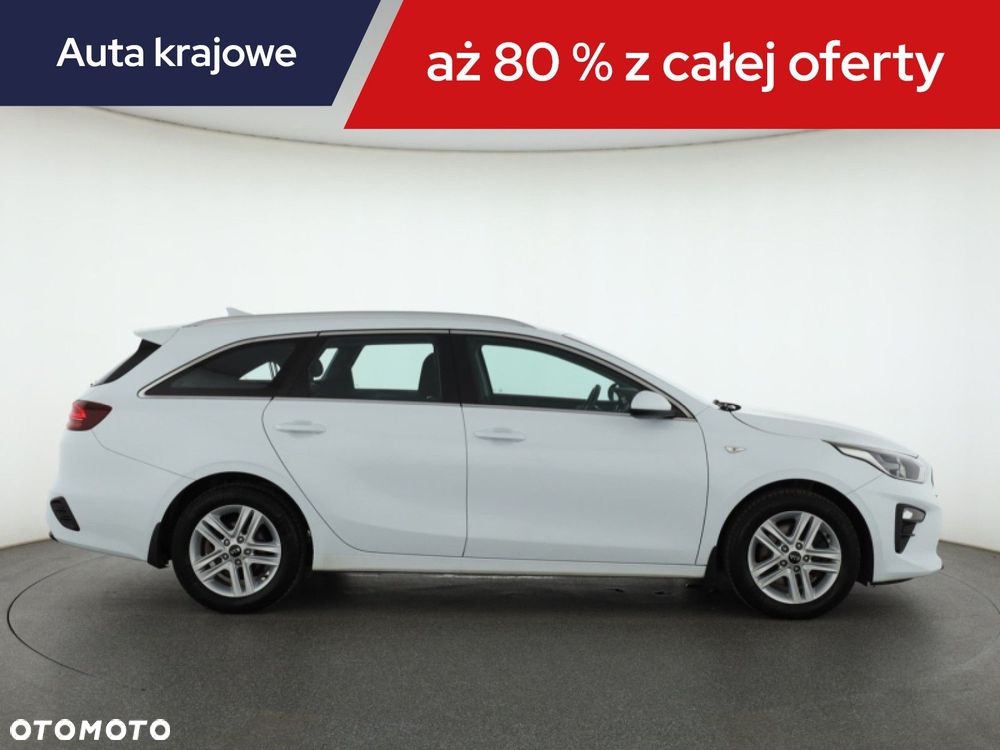 Kia Ceed - 8