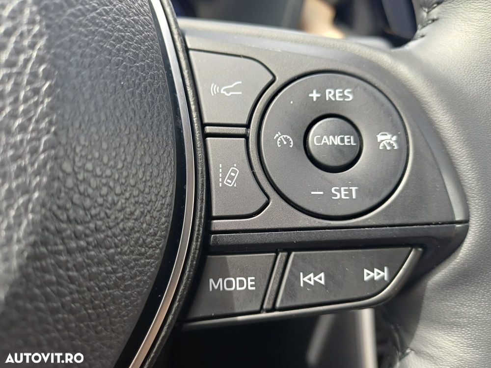 Toyota RAV4 2.5 VVT-iE 4x4 Luxury - 17