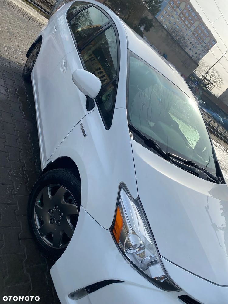 Toyota Prius+ (Hybrid) Comfort - 8