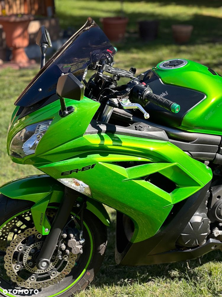 Kawasaki ER - 3