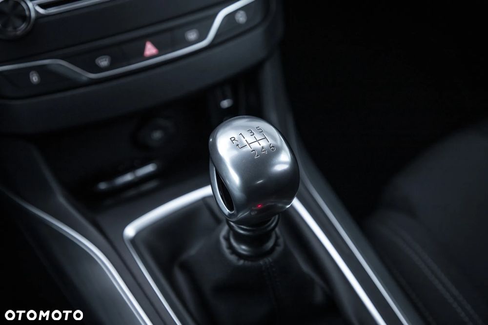 Peugeot 308 SW BlueHDi 150 Stop & Start Active - 18