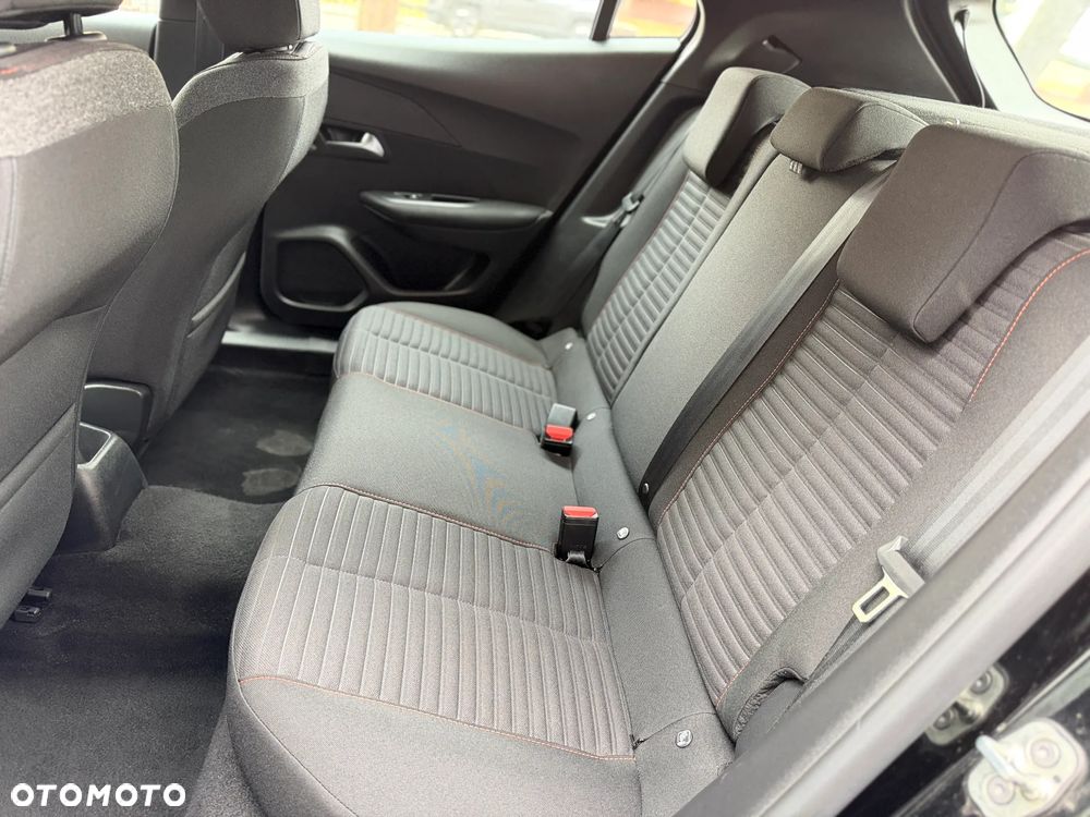 Peugeot 2008 1.2 PureTech Active S&S - 21