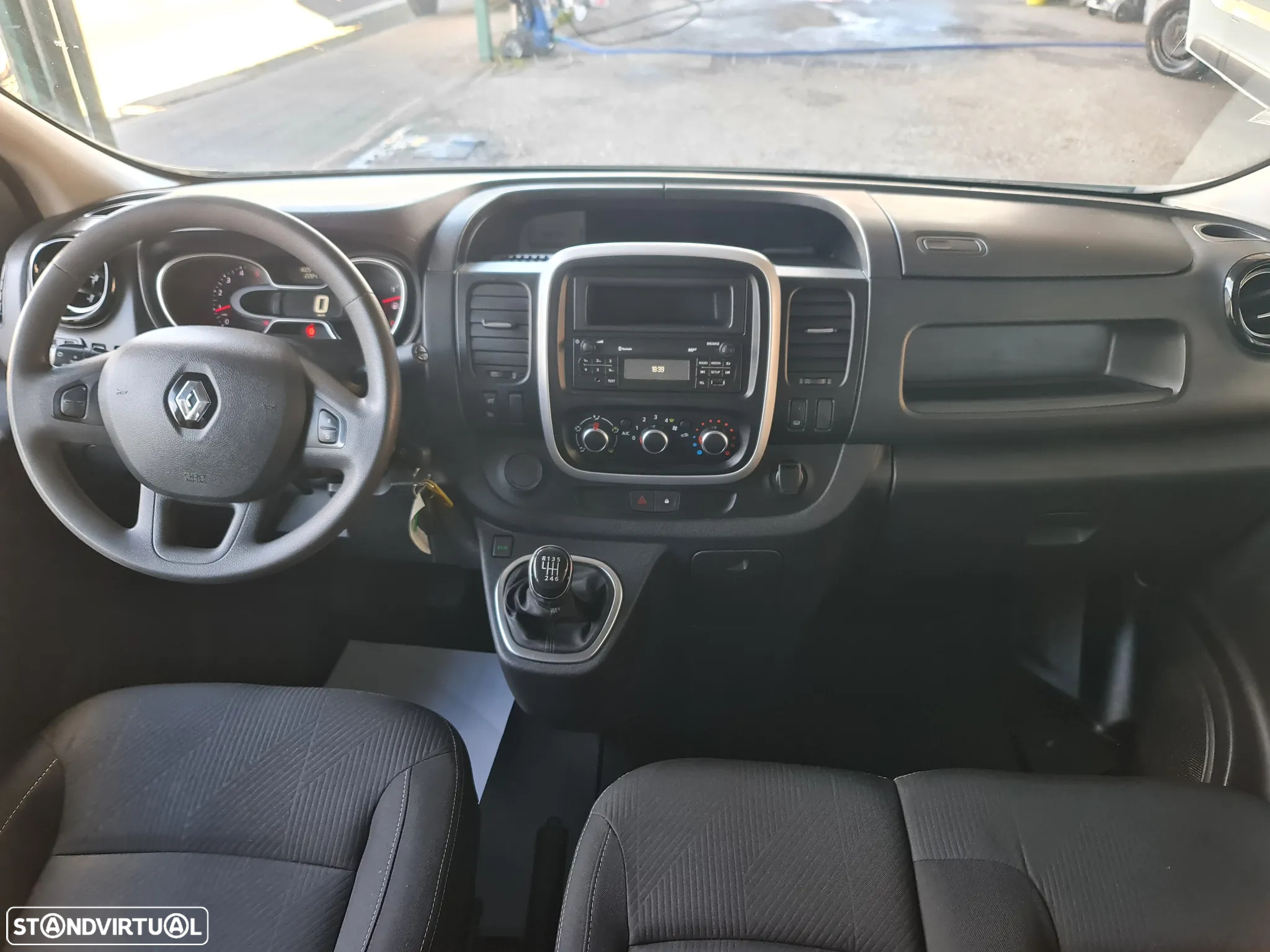 Renault TRAFIC 2.0 Dci 120CV * 6 Lug /Bluetooth/ AC/ IVA DEDUTÍVEL * - 15