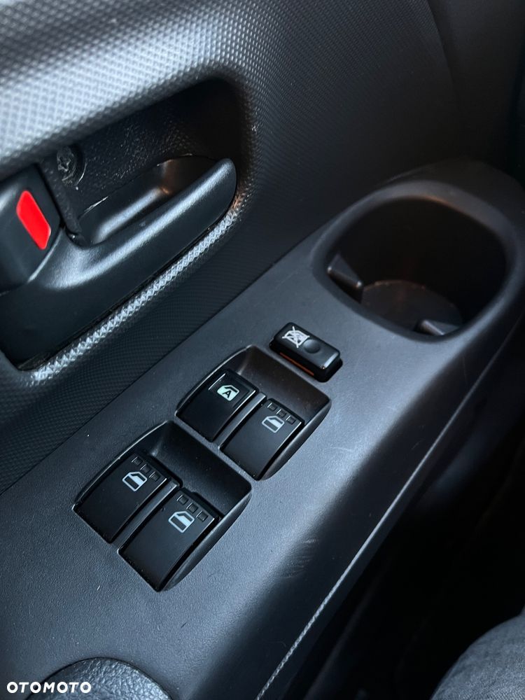 Daihatsu Materia 1.5 WhiteX - 27