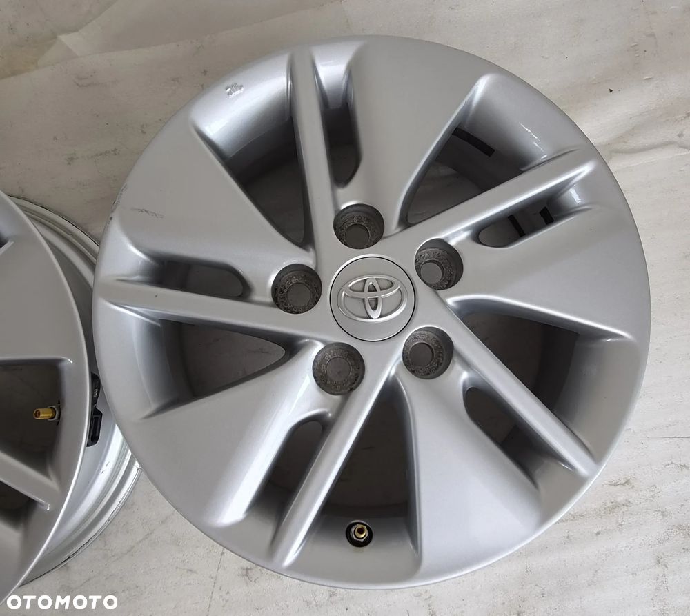 FELGI TOYOTA AURIS II 6X15 ET39 5X114,3 60,1 - 5