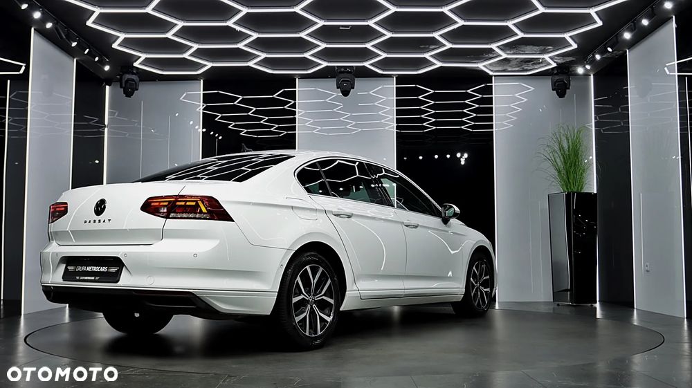 Volkswagen Passat 2.0 TSI Business DSG - 9