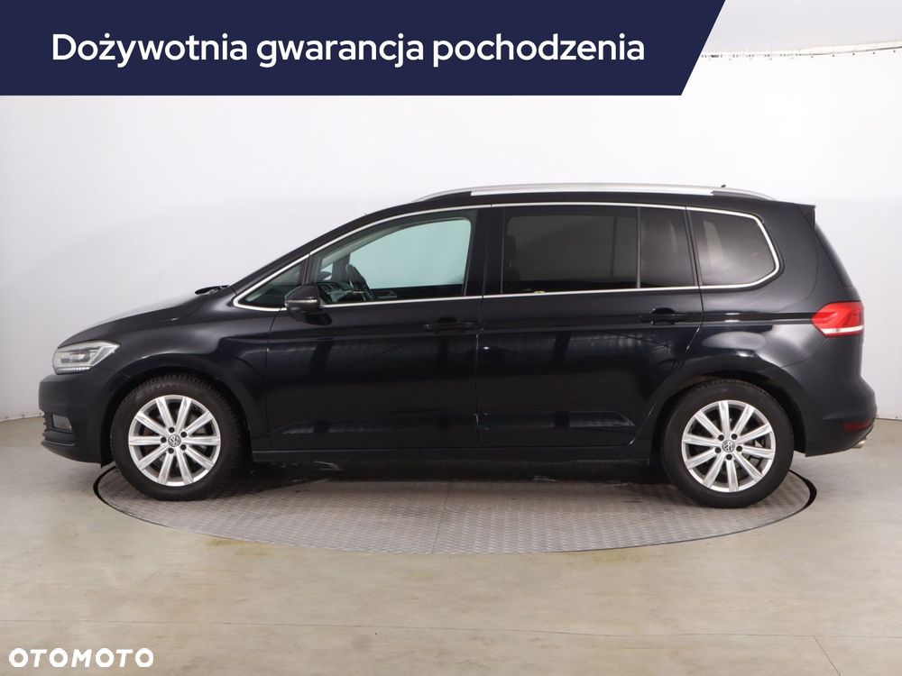 Volkswagen Touran - 4